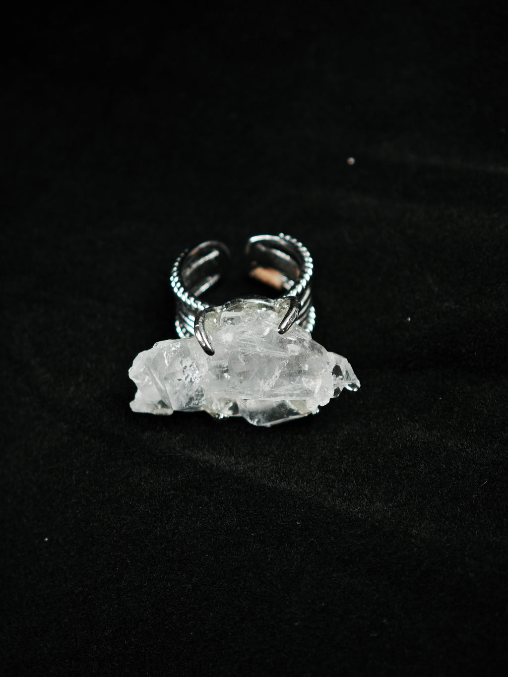 Faden Quartz Adjustable Ring - Natural Mineral - Solo Collection -006